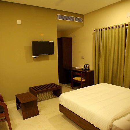 Kira Palace Residency Otel Ernakulam Dış mekan fotoğraf