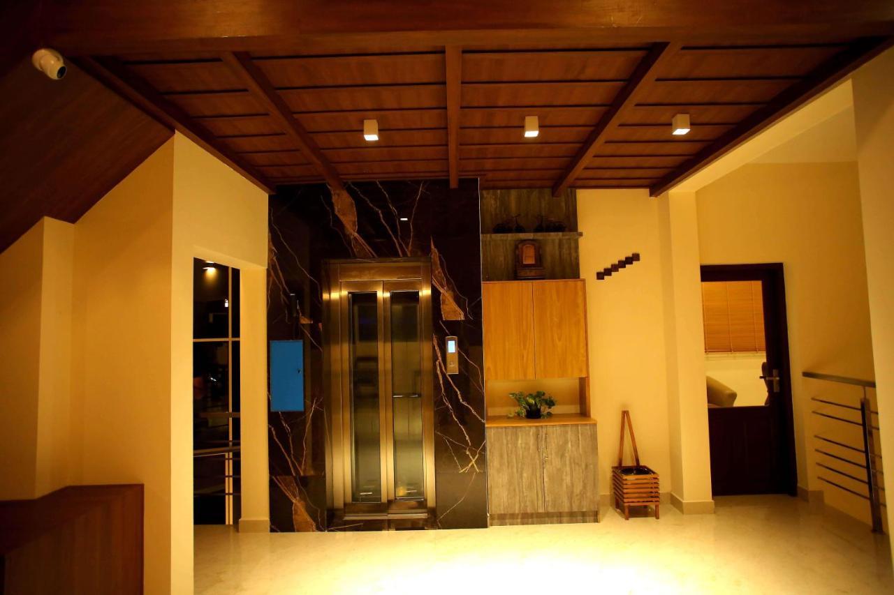 Kira Palace Residency Otel Ernakulam Dış mekan fotoğraf
