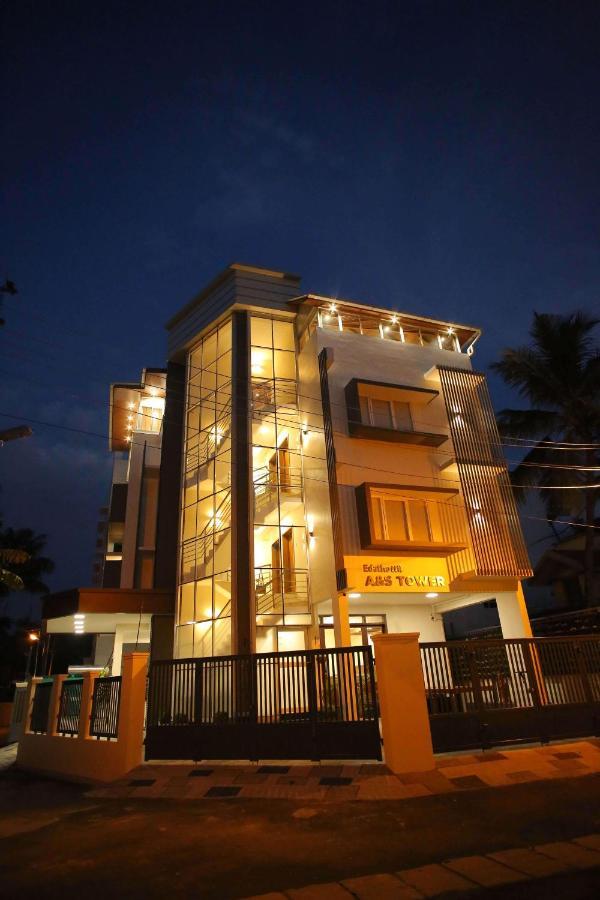 Kira Palace Residency Otel Ernakulam Dış mekan fotoğraf