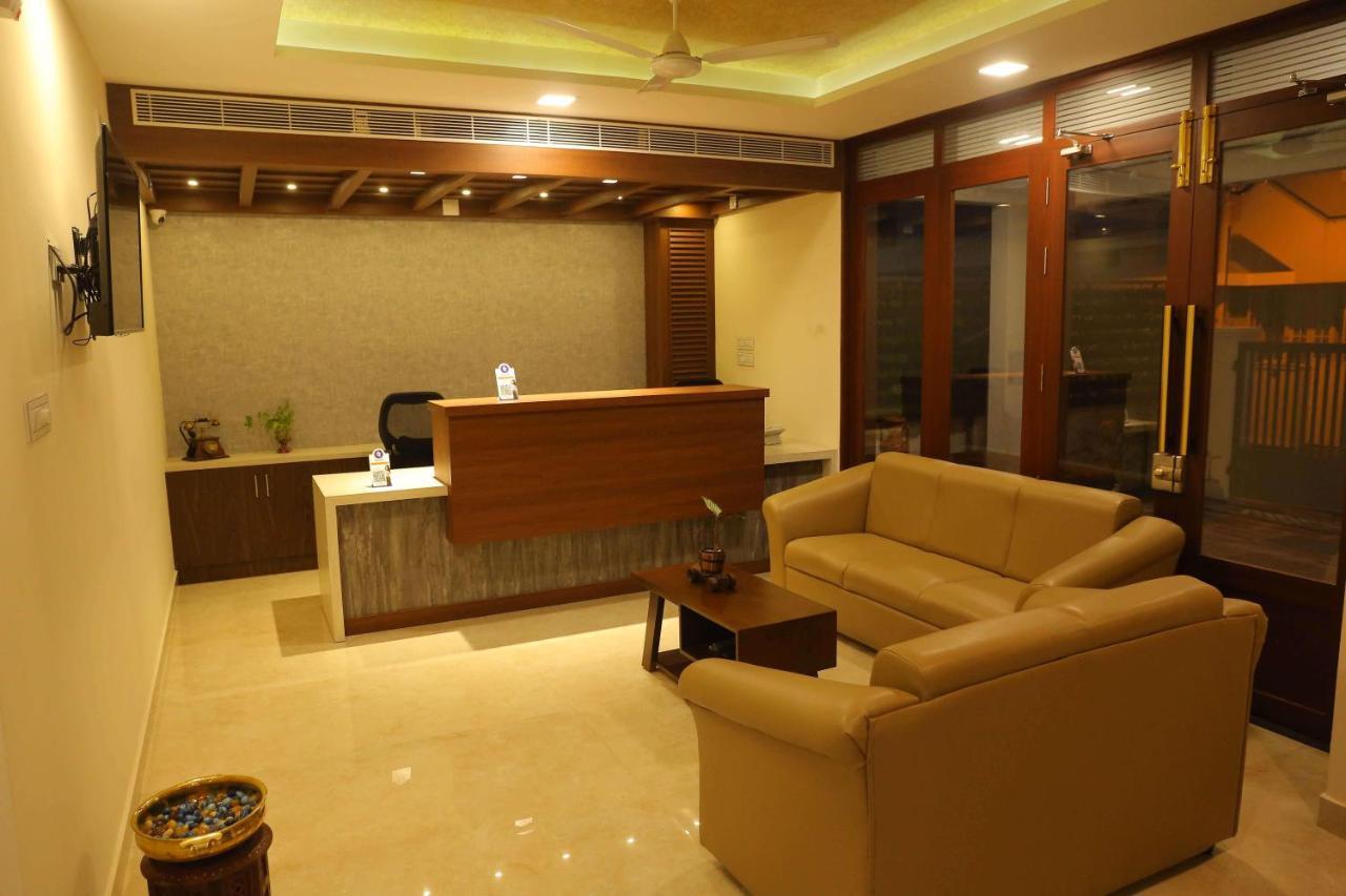 Kira Palace Residency Otel Ernakulam Dış mekan fotoğraf