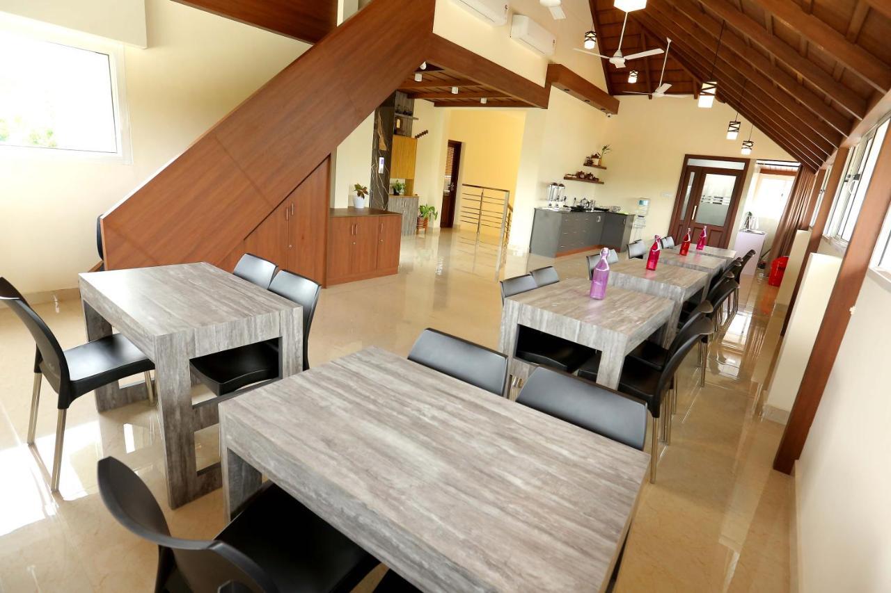 Kira Palace Residency Otel Ernakulam Dış mekan fotoğraf