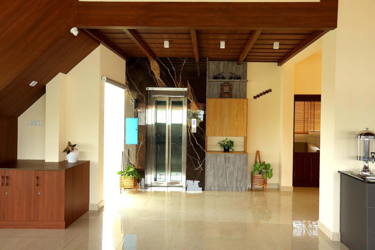 Kira Palace Residency Otel Ernakulam Dış mekan fotoğraf